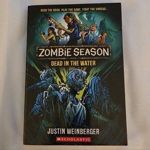 NWOT Scholastic Zombie Season - Dead In The Water By Justin Weinberger